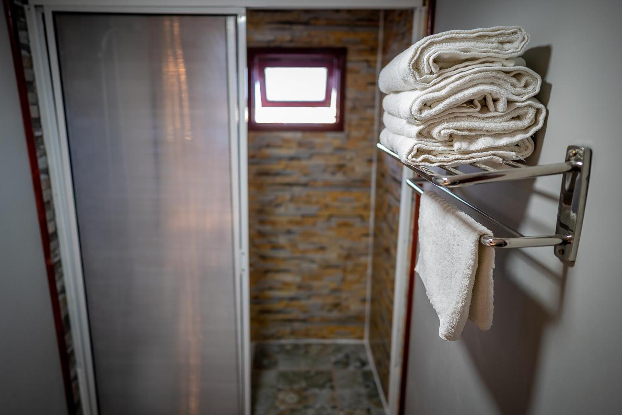 Hostal Alcazar Πουέρτο Νατάλες Εξωτερικό φωτογραφία