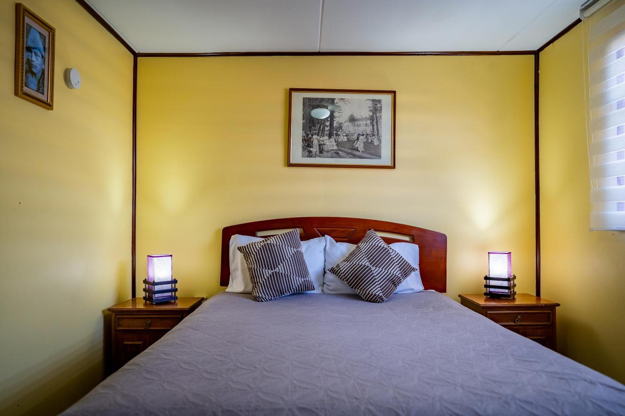 Hostal Alcazar Πουέρτο Νατάλες Εξωτερικό φωτογραφία