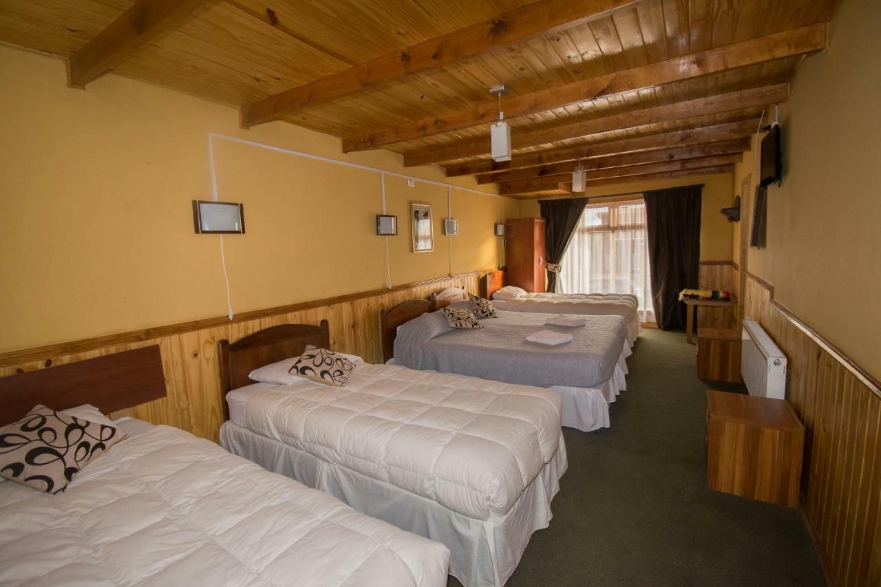 Hostal Alcazar Πουέρτο Νατάλες Εξωτερικό φωτογραφία