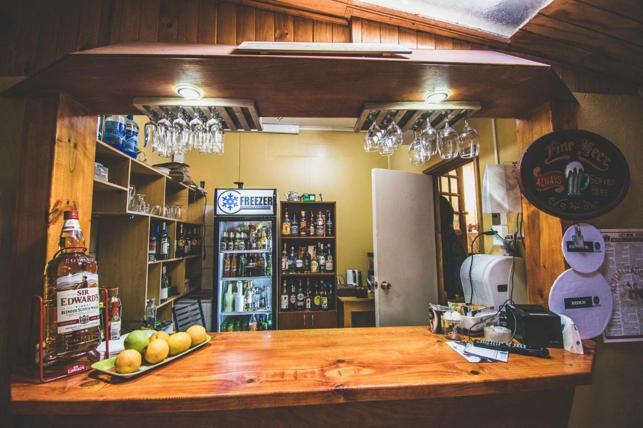 Hostal Alcazar Πουέρτο Νατάλες Εξωτερικό φωτογραφία
