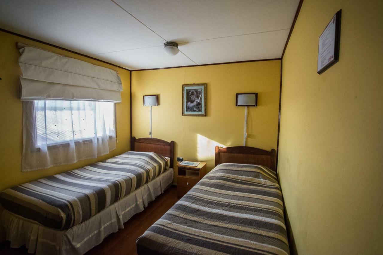 Hostal Alcazar Πουέρτο Νατάλες Εξωτερικό φωτογραφία