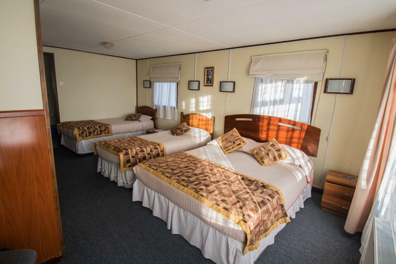 Hostal Alcazar Πουέρτο Νατάλες Εξωτερικό φωτογραφία