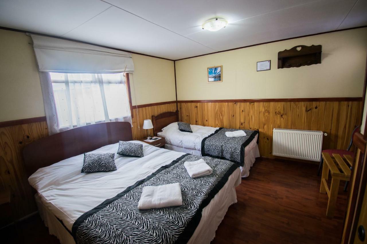 Hostal Alcazar Πουέρτο Νατάλες Εξωτερικό φωτογραφία