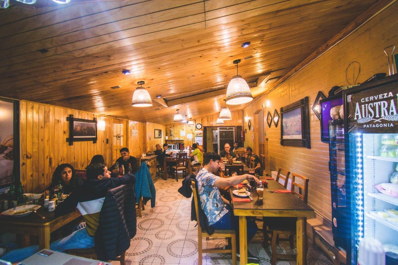 Hostal Alcazar Πουέρτο Νατάλες Εξωτερικό φωτογραφία