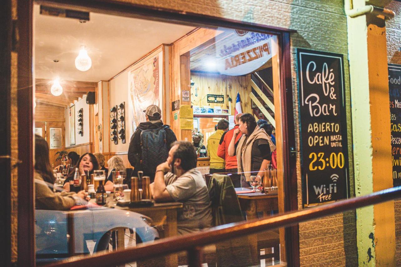 Hostal Alcazar Πουέρτο Νατάλες Εξωτερικό φωτογραφία